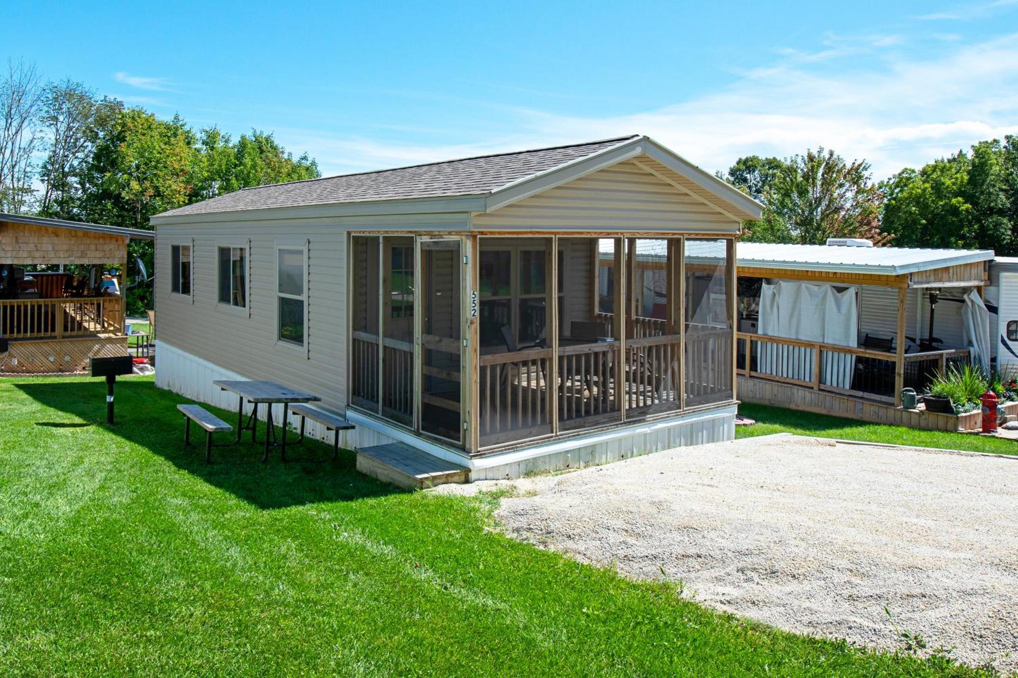 Plymouth Rock Camping Resort Deluxe Cottage Elkhart Lake Extérieur photo